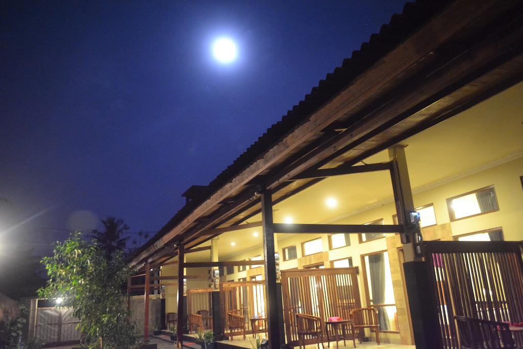 Wisma Bunda Gili Trawangan Exterior photo